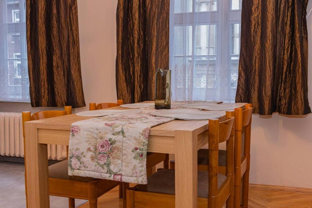 Apartament Brama Chlebnicka Гданьск Экстерьер фото